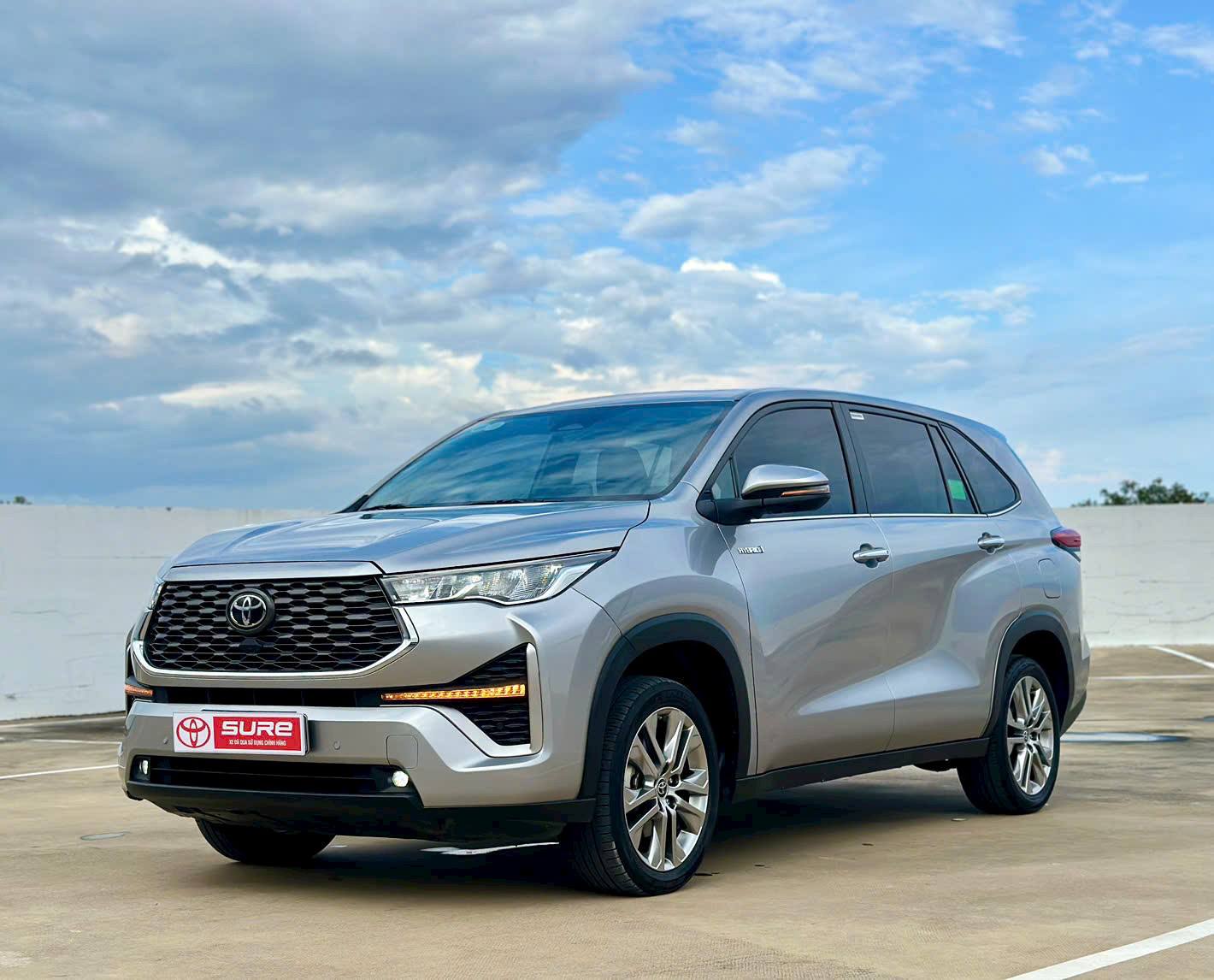 Bảng giá thuê xe 7 chỗ Hà Nội đi Quảng Ninh 2026 tại Xe Linh San, Toyota Innova Fortuner